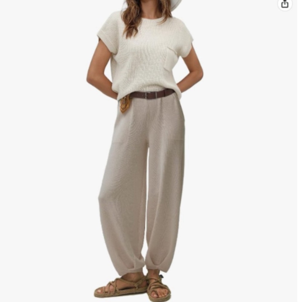 Ugerlov Set Sweater Pullover Top
and High Waisted Pants Lounge Set Beige